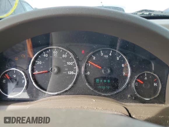 ✅ 2009 Jeep Liberty Sport • VIN: 1J8GP28K69W535705 • Lot: 86495495. Listed on Copart with 193,672 mi. Free auction sales archive from the USA and detailed vehicle history report at DreamBid. Image 9.