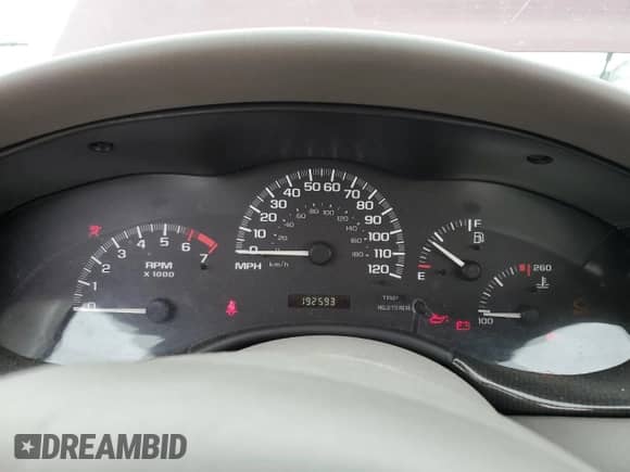 2001 Chevrolet Malibu z VIN 1G1ND52J516172867, wystawiony jako Copart lot #85427494 z przebiegiem 192 593 mil mil oraz Szkoda całkowita • Salvage title. Historia ofert i sprzedaży dostępna na DreamBid. Obrazek 9.