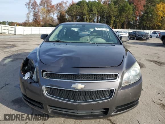 ✅ 2010 Chevrolet Malibu 1LS • VIN: 1G1ZB5EB9A4110010 • Lot: 82567774. Listed on Copart with 164,547 mi. Free auction sales archive from the USA and detailed vehicle history report at DreamBid. Image 5.