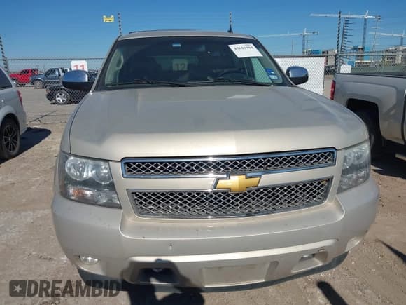 ✅ 2012 Chevrolet Suburban LT • VIN: 1GNSKJE77CR302438 • Lot: 43601904. Listed on IAAI with 162,986 mi. Free auction sales archive from the USA and detailed vehicle history report at DreamBid. Image 6.