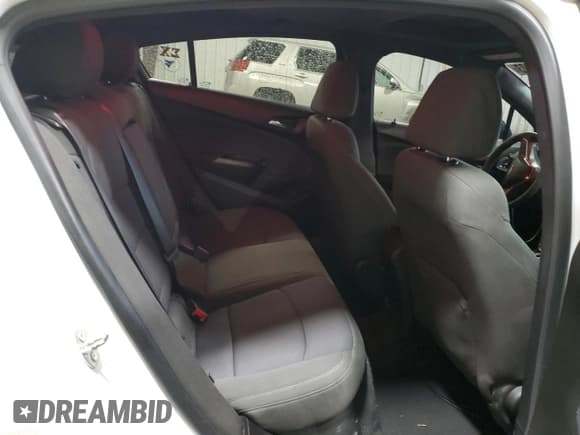 ✅ 2018 Chevrolet Cruze LT • VIN: 1G1BE5SM4J7155854 • Lot: 45392023. Listed on Copart with 48,068 mi. Free auction sales archive from the USA and detailed vehicle history report at DreamBid. Image 10.