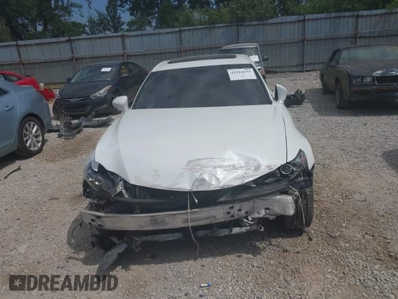 ✅ 2014 Lexus IS 250 • VIN: JTHCF1D26E5015446 • Lot: 42916639. Listed on IAAI with 178,684 mi. Free auction sales archive from the USA and detailed vehicle history report at DreamBid. Image 13.