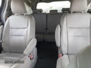 ✅ 2015 Toyota Sienna XLE • VIN: 5TDDK3DC2FS098648 • Lot: 91104475. Wystawiony na Copart z przebiegiem 168 698 mil. Bezpłatny archiwum sprzedaży aukcyjnych z USA i szczegółowy raport historii pojazdu na DreamBid. Zdjęcie 10.