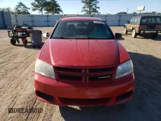 ✅ 2014 Dodge Avenger SE • VIN: 1C3CDZAG4EN113143 • Lot: 76793444. Wystawiony na Copart z przebiegiem 98 119 mil. Bezpłatny archiwum sprzedaży aukcyjnych z USA i szczegółowy raport historii pojazdu na DreamBid. Zdjęcie 5.