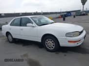 ✅ 1993 Toyota Camry XLE • VIN: JT2SK13E7P0153476 • Lot: 43313343. Wystawiony na IAAI z przebiegiem 268 616 mil. Bezpłatny archiwum sprzedaży aukcyjnych z USA i szczegółowy raport historii pojazdu na DreamBid. Zdjęcie 1.