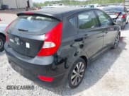 ✅ 2015 Hyundai Accent Sport • VIN: KMHCU5AE5FU233054 • Lot: 41932298. Wystawiony na IAAI z przebiegiem 70 278 mil. Bezpłatny archiwum sprzedaży aukcyjnych z USA i szczegółowy raport historii pojazdu na DreamBid. Zdjęcie 4.