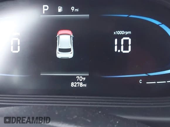 ✅ 2025 Hyundai Venue SEL • VIN: KMHRC8A36SU354117 • Lot: 42459995. Listed on IAAI with 8,278 mi. Free auction sales archive from the USA and detailed vehicle history report at DreamBid. Image 15.