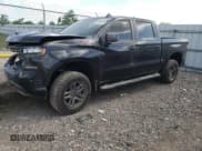 ✅ 2021 Chevrolet Silverado 1500 LT Trail Boss • VIN: 1GCPYFEDXMZ421201 • Lot: 80715883. Wystawiony na Copart z przebiegiem 18 065 mil. Bezpłatny archiwum sprzedaży aukcyjnych z USA i szczegółowy raport historii pojazdu na DreamBid. Zdjęcie 1.
