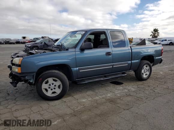 2006 Chevrolet Silverado 1500 LT2 с VIN 1GCEC19T76Z161708, выставлен на аукционе Copart как лот 70526814 с пробегом Не указан миль и Списание • Salvage title. История ставок и продаж доступна на DreamBid. Изображение 1.
