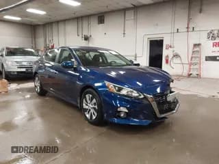 ✅ 2022 Nissan Altima S • VIN: 1N4BL4BV2NN362377 • Lot: 43521612. Listed on IAAI with 31,204 mi. Free auction sales archive from the USA and detailed vehicle history report at DreamBid. Image 1.