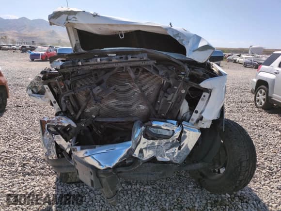 ✅ 2017 GMC Sierra 1500 SLT • VIN: 3GTU2NEC0HG295524 • Lot: 66625125. Listed on Copart with 193,419 mi. Free auction sales archive from the USA and detailed vehicle history report at DreamBid. Image 5.