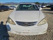 ✅ 2004 Toyota Camry LE • VIN: JTDBE32K640284234 • Лот: 85446115. Опубликован ранее на Copart с пробегом 122 187 миль. Бесплатный доступ к архиву аукционных продаж из США и подробный отчёт об истории автомобиля на DreamBid. Изображение 5.