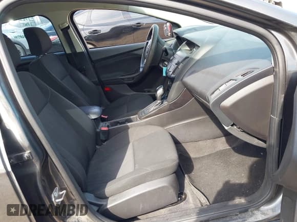 ✅ 2018 Ford Focus SE • VIN: 1FADP3FE6JL269966 • Лот: 43401107. Опубликован ранее на IAAI с пробегом 77 865 миль. Бесплатный доступ к архиву аукционных продаж из США и подробный отчёт об истории автомобиля на DreamBid. Изображение 5.