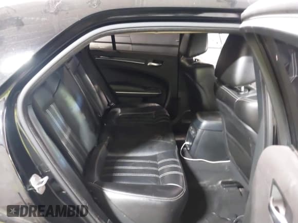 ✅ 2021 Chrysler 300 S • VIN: 2C3CCABG0MH554276 • Лот: 42156919. Опубликован ранее на IAAI с пробегом 99 111 миль. Бесплатный доступ к архиву аукционных продаж из США и подробный отчёт об истории автомобиля на DreamBid. Изображение 8.