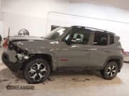 ✅ 2022 Jeep Renegade Trailhawk • VIN: ZACNJDC14NPN47737 • Lot: 43747324. Listed on IAAI with 60,251 mi. Free auction sales archive from the USA and detailed vehicle history report at DreamBid. Image 15.