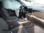 ✅ 2022 Chevrolet Silverado 1500 RST • VIN: 1GCUDEED5NZ550828 • Lot: 43555637. Listed on IAAI with 38,677 mi. Free auction sales archive from the USA and detailed vehicle history report at DreamBid. Image 5.