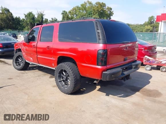 ✅ 2002 GMC Yukon XL SLT • VIN: 1GKFK16Z02J114615 • Lot: 43280177. Listed on IAAI with 306,370 mi. Free auction sales archive from the USA and detailed vehicle history report at DreamBid. Image 3.