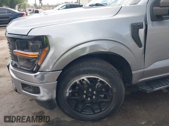 ✅ 2024 Ford F-150 STX • VIN: 1FTEW2KP5RKD22208 • Lot: 43432941. Wystawiony na IAAI z przebiegiem 20 839 mil. Bezpłatny archiwum sprzedaży aukcyjnych z USA i szczegółowy raport historii pojazdu na DreamBid. Zdjęcie 6.