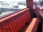 ✅ 1992 Chevrolet Silverado 1500 • VIN: 2GCEK19K7N1167185 • Лот: 70334115. Опубликован ранее на Copart с пробегом 374 286 миль. Бесплатный доступ к архиву аукционных продаж из США и подробный отчёт об истории автомобиля на DreamBid. Изображение 10.