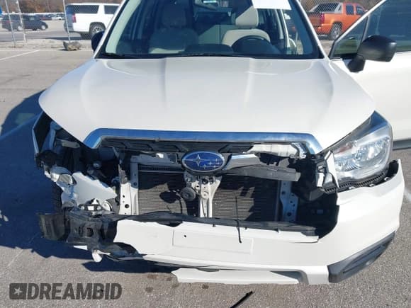 ✅ 2018 Subaru Forester • VIN: JF2SJABC7JH543921 • Lot: 43634385. Listed on IAAI with 100,699 mi. Free auction sales archive from the USA and detailed vehicle history report at DreamBid. Image 6.