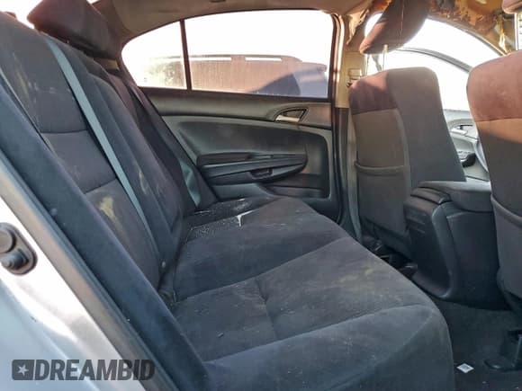 ✅ 2011 Honda Accord LX • VIN: 1HGCP2F34BA136815 • Lot: 96819395. Listed on Copart with 177,186 mi. Free auction sales archive from the USA and detailed vehicle history report at DreamBid. Image 10.