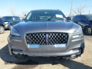 ✅ 2021 Lincoln Aviator Grand Touring • VIN: 5LMYJ8XY0MNL02044 • Лот: 41792152. Опубликован ранее на IAAI с пробегом 11 862 миль. Бесплатный доступ к архиву аукционных продаж из США и подробный отчёт об истории автомобиля на DreamBid. Изображение 13.