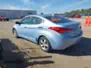 2013 Hyundai Elantra Limited с VIN KMHDH4AE5DU727219, выставлен на аукционе IAAI как лот 43355348 с пробегом 32 050 миль миль и . История ставок и продаж доступна на DreamBid. Изображение 3.