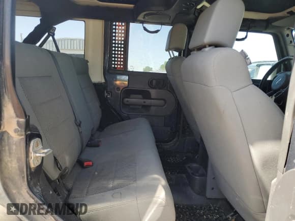 ✅ 2008 Jeep Wrangler Unlimited Rubicon • VIN: 1J8GA69198L550682 • Lot: 57333575. Listed on Copart with 176,224 mi. Free auction sales archive from the USA and detailed vehicle history report at DreamBid. Image 10.