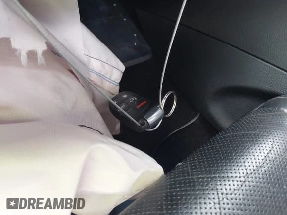 ✅ 2015 Jeep Grand Cherokee Limited • VIN: 1C4RJEBG8FC218044 • Лот: 43053222. Опубликован ранее на IAAI с пробегом 138 084 миль. Бесплатный доступ к архиву аукционных продаж из США и подробный отчёт об истории автомобиля на DreamBid. Изображение 11.