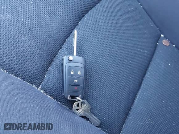 2012 Chevrolet Cruze 1LT z VIN 1G1PF5SC2C7387396, wystawiony jako IAAI lot #43401730 z przebiegiem 137 692 mil mil oraz . Historia ofert i sprzedaży dostępna na DreamBid. Obrazek 11.