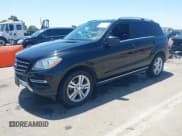 ✅ 2013 Mercedes-Benz M 350 • VIN: 4JGDA5HB2DA257089 • Lot: 42359223. Listed on IAAI with 142,650 mi. Free auction sales archive from the USA and detailed vehicle history report at DreamBid. Image 2.