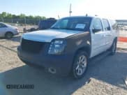 ✅ 2008 GMC Yukon XL • VIN: 1GKFC66818J190225 • Лот: 42065718. Опубликован ранее на IAAI с пробегом 252 353 миль. Бесплатный доступ к архиву аукционных продаж из США и подробный отчёт об истории автомобиля на DreamBid. Изображение 6.