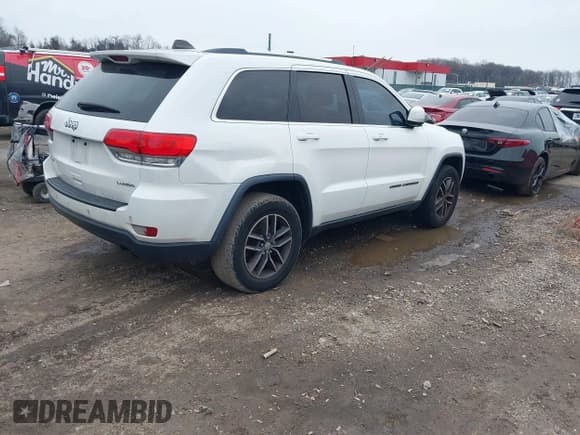 ✅ 2018 Jeep Grand Cherokee Laredo E • VIN: 1C4RJFAG6JC350543 • Лот: 43885813. Опубликован ранее на IAAI с пробегом 155 127 миль. Бесплатный доступ к архиву аукционных продаж из США и подробный отчёт об истории автомобиля на DreamBid. Изображение 4.