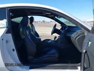 ✅ 2015 Hyundai Genesis Coupe Ultimate • VIN: KMHHU6KJ3FU126351 • Lot: 41318016. Wystawiony na IAAI z przebiegiem 97 406 mil. Bezpłatny archiwum sprzedaży aukcyjnych z USA i szczegółowy raport historii pojazdu na DreamBid. Zdjęcie 5.