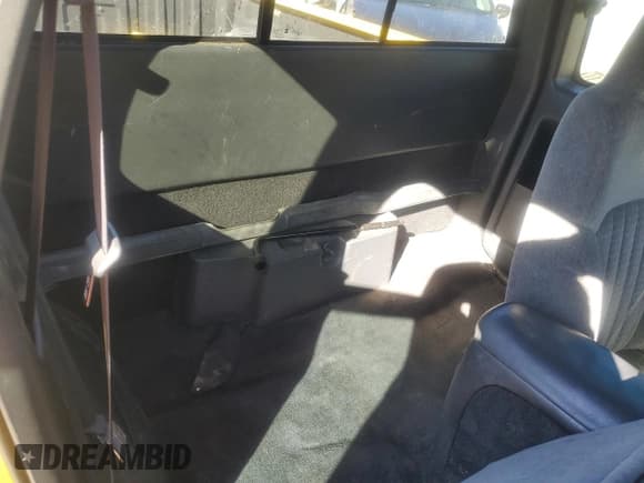 ✅ 2002 Chevrolet S-10 LS • VIN: 1GCCT19W728221892 • Лот: 79528194. Опубликован ранее на Copart с пробегом Не указан. Бесплатный доступ к архиву аукционных продаж из США и подробный отчёт об истории автомобиля на DreamBid. Изображение 10.