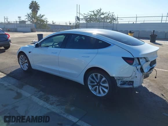 ✅ 2020 Tesla Model 3 Standard Range Plus • VIN: 5YJ3E1EA0LF476809 • Лот: 43784856. Опубликован ранее на IAAI с пробегом 64 366 миль. Бесплатный доступ к архиву аукционных продаж из США и подробный отчёт об истории автомобиля на DreamBid. Изображение 3.