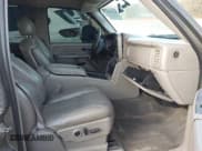 ✅ 2006 Chevrolet Silverado 2500HD LT3 • VIN: 1GCHK23D36F213635 • Lot: 43737426. Wystawiony na IAAI z przebiegiem 302 249 mil. Bezpłatny archiwum sprzedaży aukcyjnych z USA i szczegółowy raport historii pojazdu na DreamBid. Zdjęcie 5.