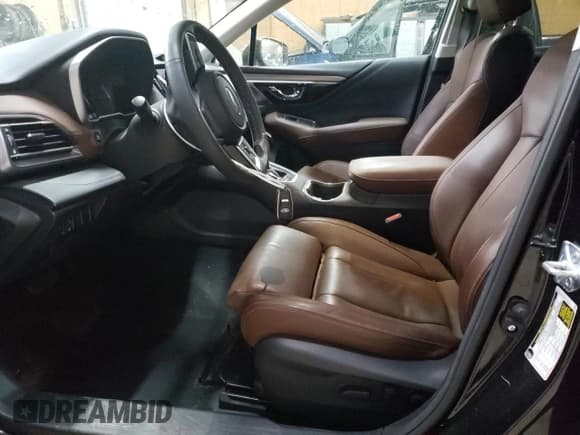 ✅ 2024 Subaru Outback Touring • VIN: 4S4BTAPC6R3114002 • Lot: 86863425. Wystawiony na Copart z przebiegiem 32 798 mil. Bezpłatny archiwum sprzedaży aukcyjnych z USA i szczegółowy raport historii pojazdu na DreamBid. Zdjęcie 7.