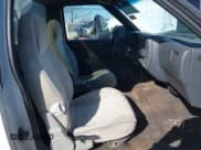 ✅ 1997 Chevrolet S-10 • VIN: 1GCCS14X5V8152952 • Лот: 41442768. Опубликован ранее на IAAI с пробегом 190 874 миль. Бесплатный доступ к архиву аукционных продаж из США и подробный отчёт об истории автомобиля на DreamBid. Изображение 8.