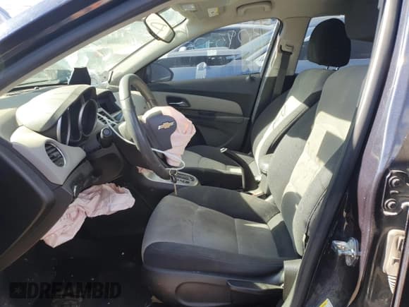 ✅ 2016 Chevrolet Cruze LS • VIN: 1G1PC5SH9G7202416 • Lot: 86522085. Listed on Copart with 82,750 mi. Free auction sales archive from the USA and detailed vehicle history report at DreamBid. Image 7.