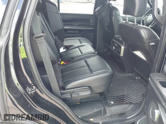 ✅ 2019 Ford Expedition XLT • VIN: 1FMJU1HT2KEA04551 • Lot: 43287704. Listed on IAAI with 70,515 mi. Free auction sales archive from the USA and detailed vehicle history report at DreamBid. Image 8.