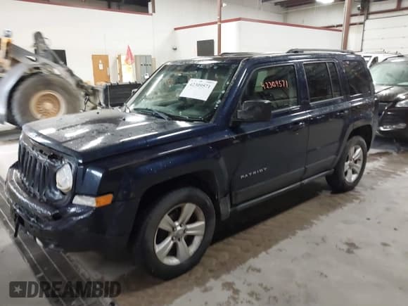 ✅ 2014 Jeep Patriot Latitude • VIN: 1C4NJRFB0ED730765 • Lot: 42309571. Listed on IAAI with 218,577 mi. Free auction sales archive from the USA and detailed vehicle history report at DreamBid. Image 2.