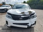 ✅ 2015 Kia Sorento LX • VIN: 5XYKT3A61FG628723 • Лот: 83949835. Опубликован ранее на Copart с пробегом 134 929 миль. Бесплатный доступ к архиву аукционных продаж из США и подробный отчёт об истории автомобиля на DreamBid. Изображение 5.