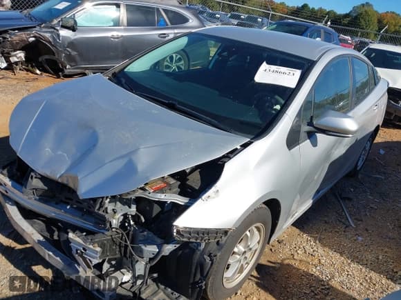 ✅ 2021 Toyota Prius L Eco • VIN: JTDKAMFU9M3143122 • Lot: 43486623. Listed on IAAI with 81,483 mi. Free auction sales archive from the USA and detailed vehicle history report at DreamBid. Image 2.