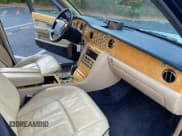 ✅ 2008 Bentley Arnage • VIN: SCBLC47J48CX12700 • Lot: 46868785. Wystawiony na Copart z przebiegiem 72 001 mil. Bezpłatny archiwum sprzedaży aukcyjnych z USA i szczegółowy raport historii pojazdu na DreamBid. Zdjęcie 5.