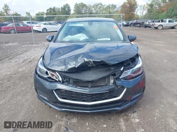 ✅ 2018 Chevrolet Cruze LT • VIN: 1G1BE5SM0J7209778 • Лот: 43290097. Опубликован ранее на IAAI с пробегом 47 625 миль. Бесплатный доступ к архиву аукционных продаж из США и подробный отчёт об истории автомобиля на DreamBid. Изображение 12.