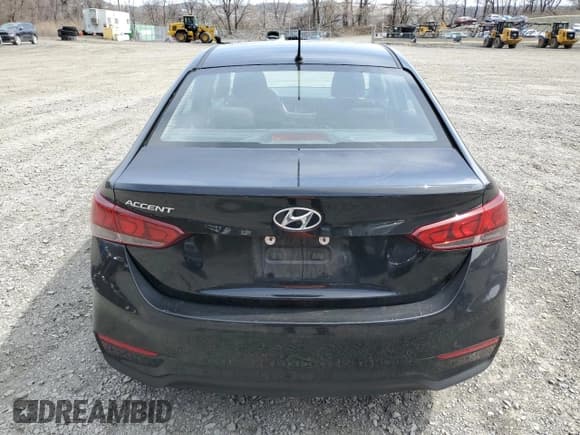 ✅ 2018 Hyundai Accent SE • VIN: 3KPC24A37JE033710 • Lot: 52130895. Wystawiony na Copart z przebiegiem 156 921 mil. Bezpłatny archiwum sprzedaży aukcyjnych z USA i szczegółowy raport historii pojazdu na DreamBid. Zdjęcie 6.