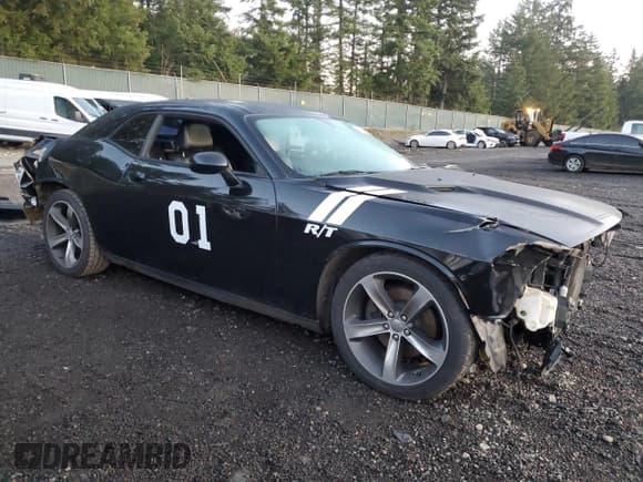 ✅ 2014 Dodge Challenger R/T Classic • VIN: 2C3CDYBT9EH293461 • Lot: 84539974. Wystawiony na Copart z przebiegiem Nie podano. Bezpłatny archiwum sprzedaży aukcyjnych z USA i szczegółowy raport historii pojazdu na DreamBid. Zdjęcie 4.