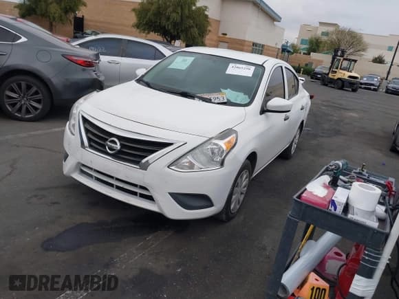 ✅ 2016 Nissan Versa S Plus • VIN: 3N1CN7AP2GL908047 • Lot: 42065298. Listed on IAAI with 190,409 mi. Free auction sales archive from the USA and detailed vehicle history report at DreamBid. Image 2.