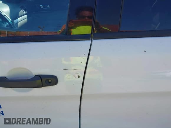 ✅ 2015 Ford Explorer • VIN: 1FM5K8B89FGB92208 • Lot: 42099998. Wystawiony na IAAI z przebiegiem 99 792 mil. Bezpłatny archiwum sprzedaży aukcyjnych z USA i szczegółowy raport historii pojazdu na DreamBid. Zdjęcie 18.